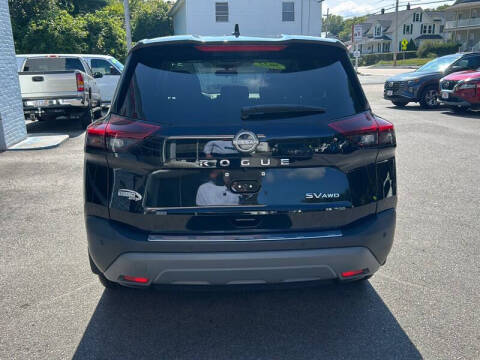2022 Nissan Rogue SV