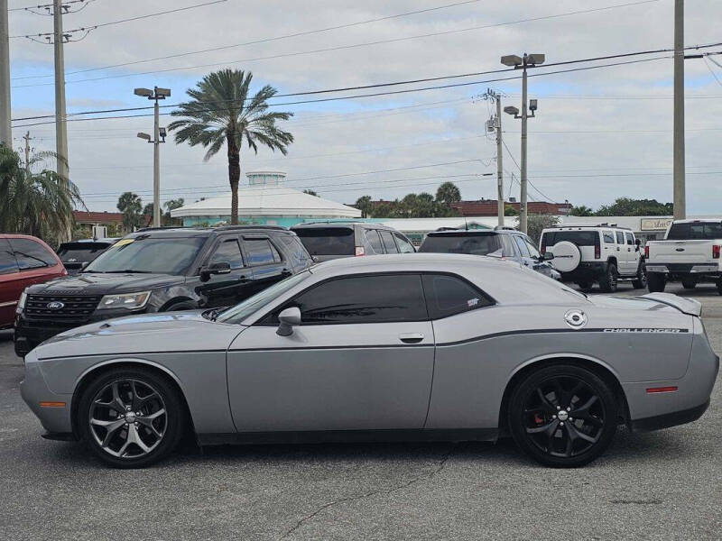 2015 Dodge Challenger SXT Plus