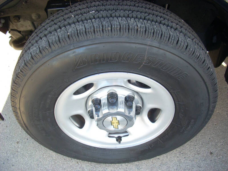 2024 Chevrolet Express LT 3500