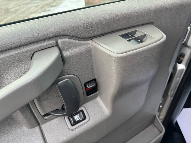 2020 Chevrolet Express LS 3500