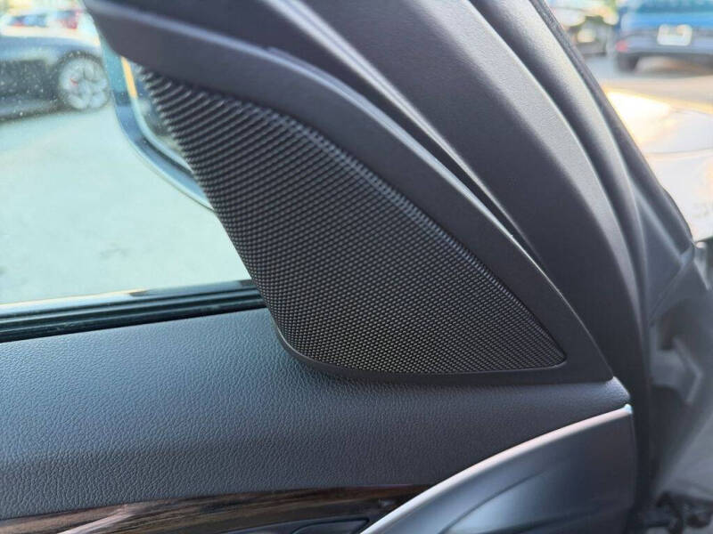 2022 BMW 5 Series 530e