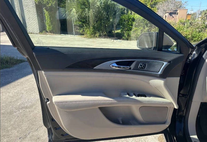 2018 Lincoln MKZ Select