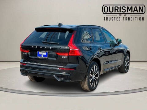 2025 Volvo XC60 B5 Plus Dark Theme
