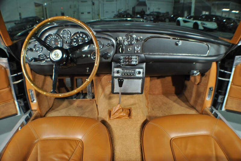 1966 Aston Martin DB6