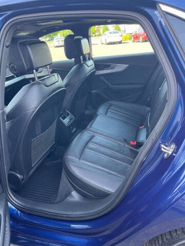 2017 Audi A4 2.0T quattro Premium Plus