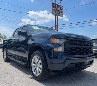 2022 Chevrolet Silverado 1500 for sale at LLANOS AUTO SALES LLC - LEDBETTER in Dallas TX