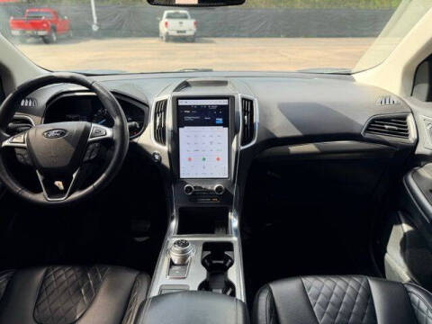 2023 Ford Edge Titanium