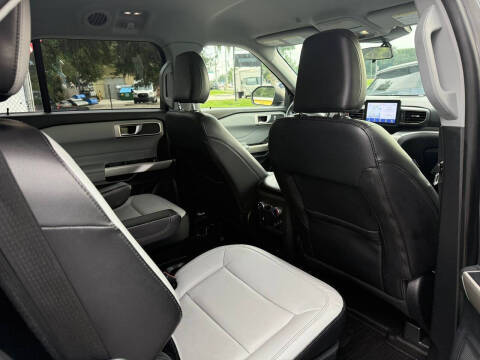 2021 Ford Explorer XLT