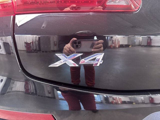 2023 BMW X4 xDrive30i