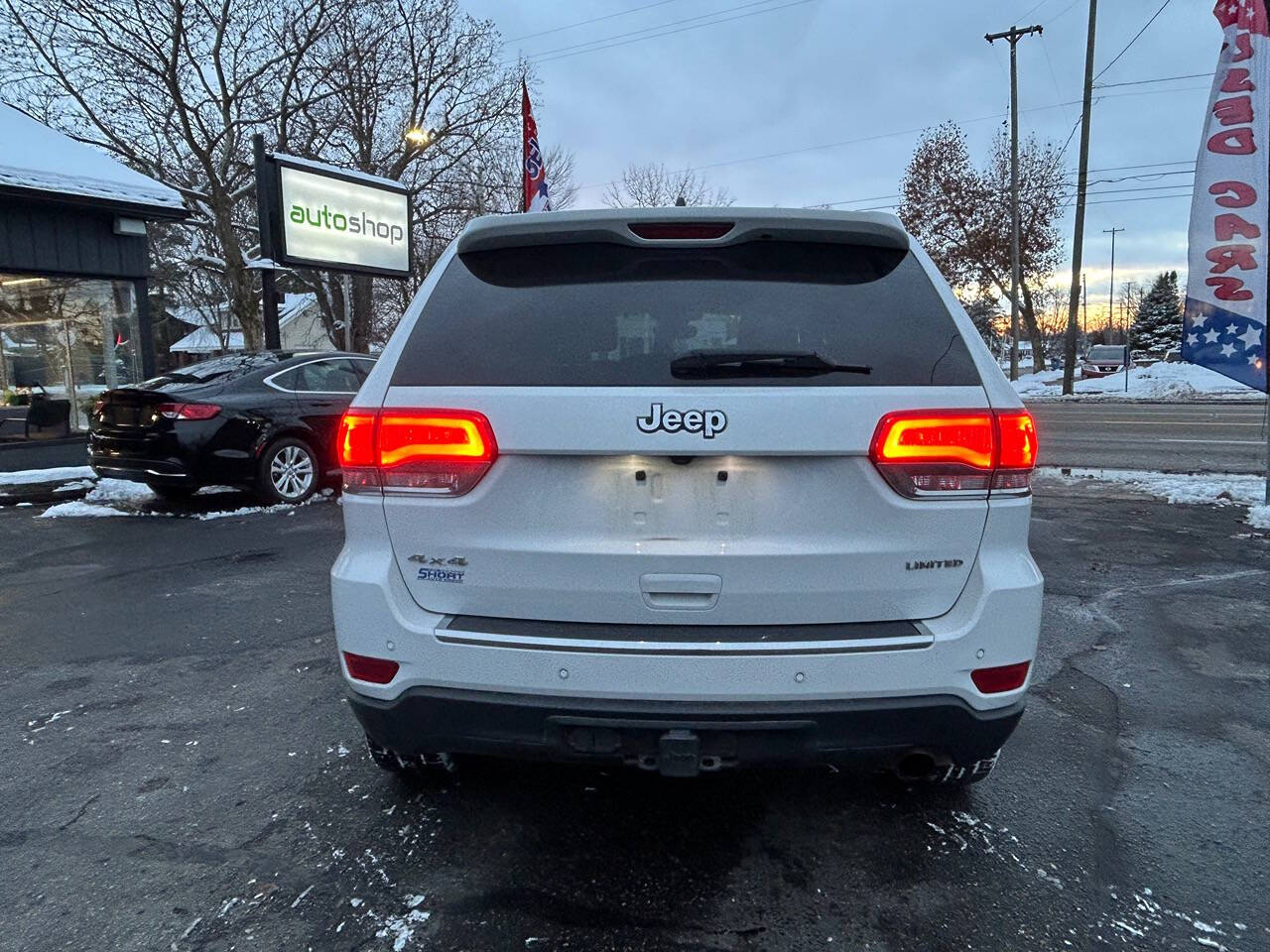 2018 Jeep Grand Cherokee for sale at Auto Shop in Wyoming, MI