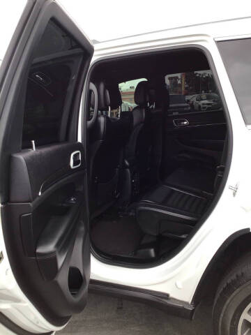 2018 Jeep Grand Cherokee Sterling Edition