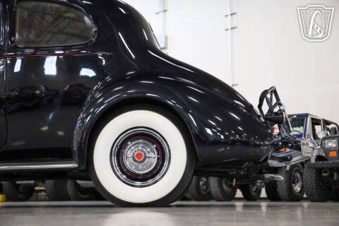 1938 Packard Super Eight