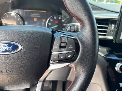 2024 Ford Explorer ST-Line