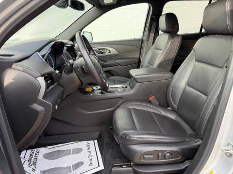 2022 Chevrolet Traverse LT Leather
