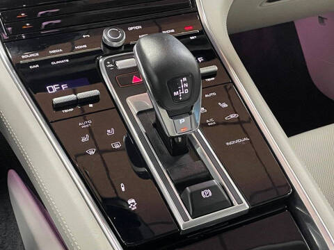 2022 Porsche Panamera 4S E-Hybrid