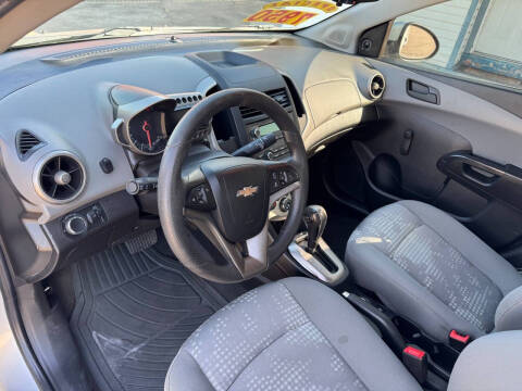 2015 Chevrolet Sonic LS Auto