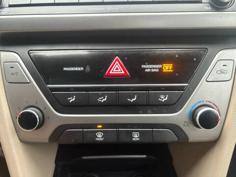 2017 Hyundai Elantra