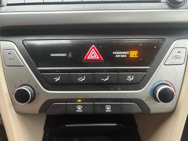 2017 Hyundai Elantra