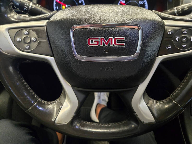 2019 GMC Acadia SLE-2