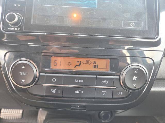 2024 Mitsubishi Mirage ES