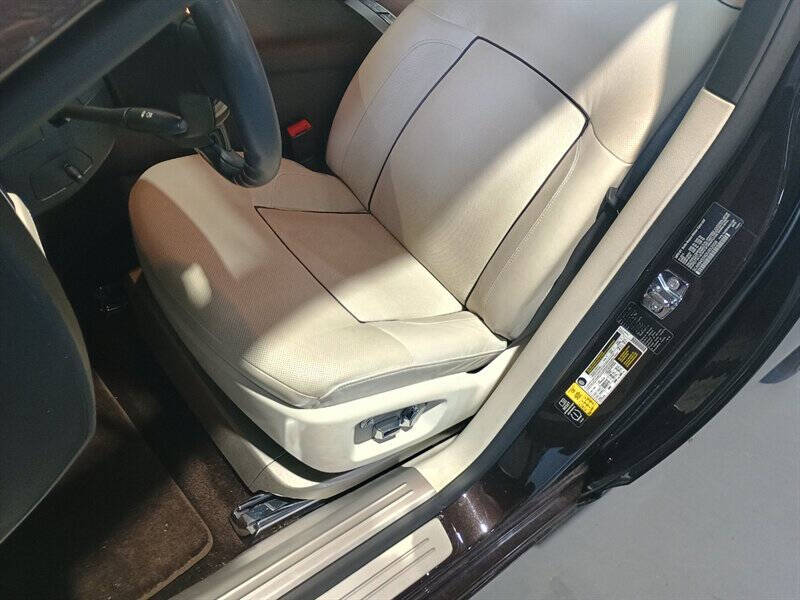 2013 Rolls-Royce Ghost 38