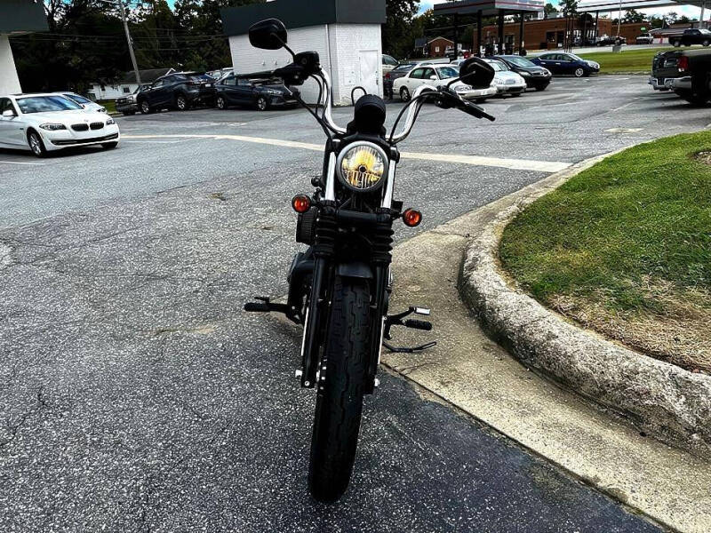 2015 Harley-Davidson XL883N