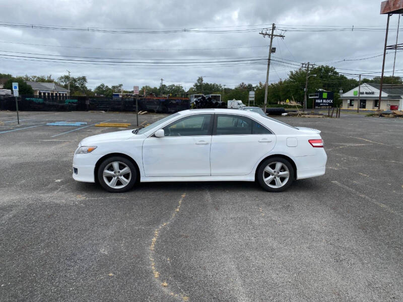 2011 Toyota Camry for sale at GL Auto Sales LLC in Wrightstown NJ