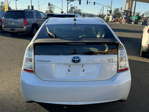 2011 Toyota Prius Two