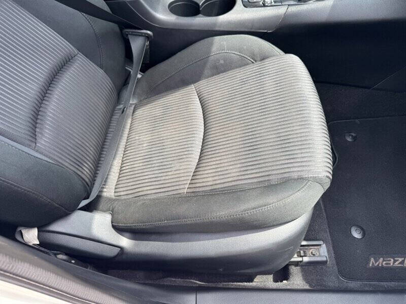 2015 Mazda MAZDA3 i Touring