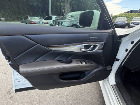 2011 Infiniti M37