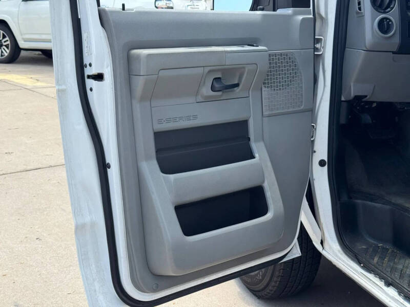 2012 Ford E-Series