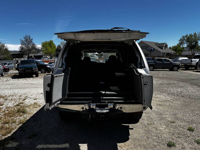 2005 Ford Excursion XLT