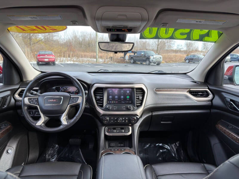 2021 GMC Acadia Denali