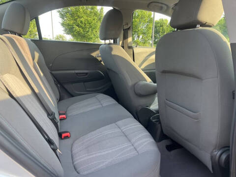 2015 Chevrolet Sonic LT Auto