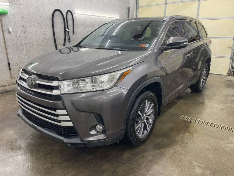 2018 Toyota Highlander XLE's photo