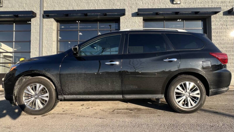 2019 Nissan Pathfinder SL