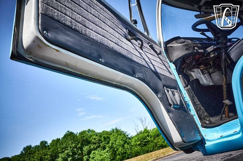 1990 Volkswagen Bus