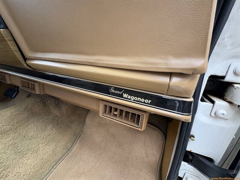 1988 Jeep Grand Wagoneer