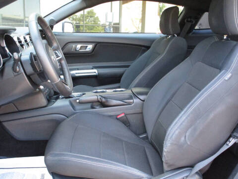 2015 Ford Mustang V6
