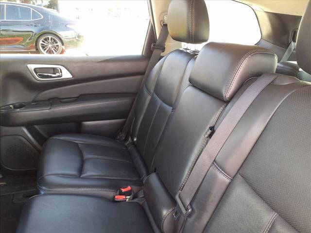 2017 NISSAN Pathfinder SUV / Crossover - $13,999