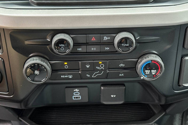 2025 Ford F-350 Super Duty XL