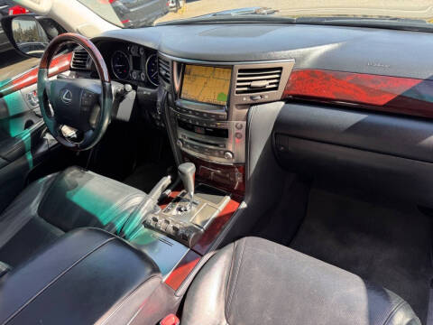 2011 Lexus LX 570