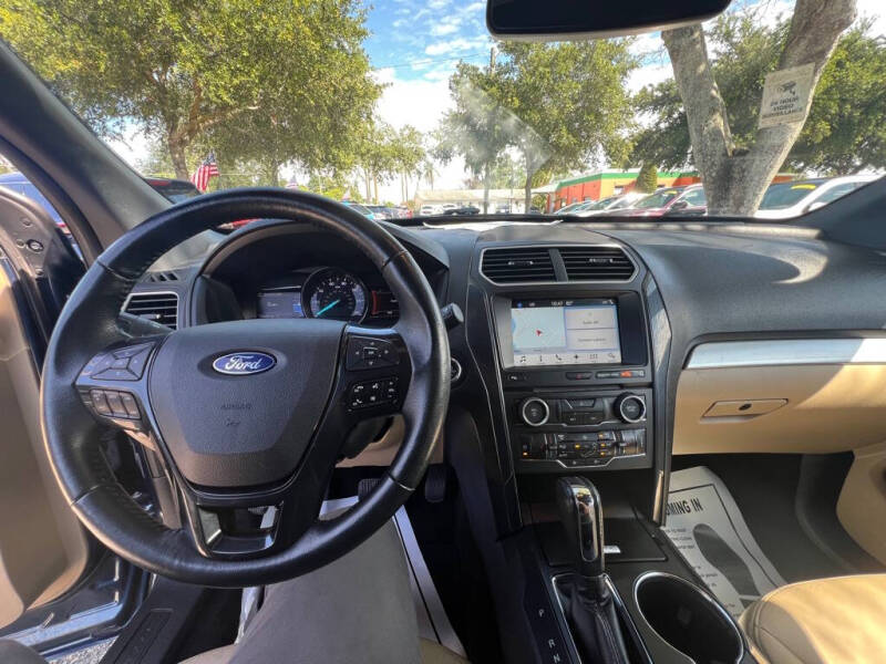 2017 Ford Explorer XLT