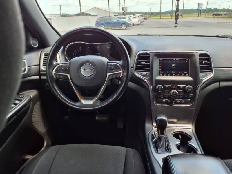 2020 Jeep Grand Cherokee Laredo