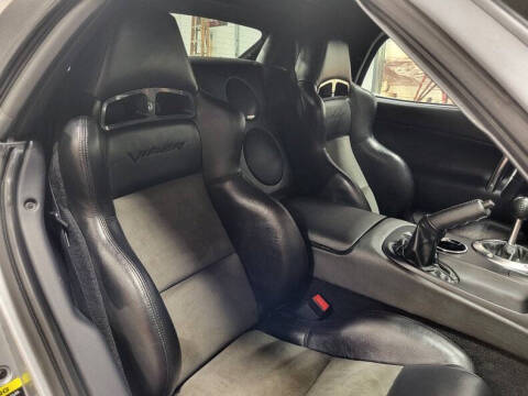 2005 Dodge Viper SRT-10