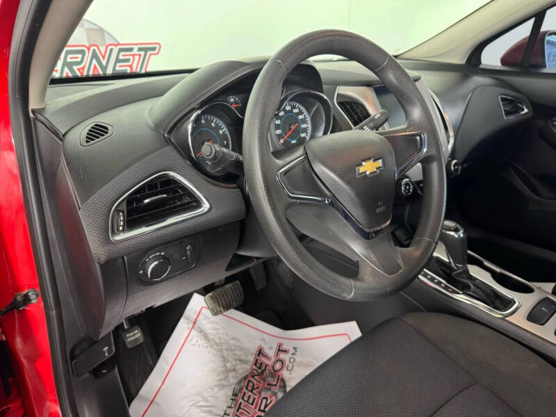 2018 Chevrolet Cruze LS Auto