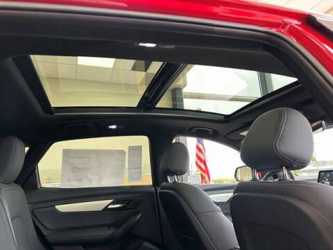 2025 VinFast VF8 Plus