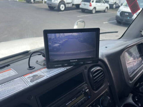 2016 Freightliner M2 106