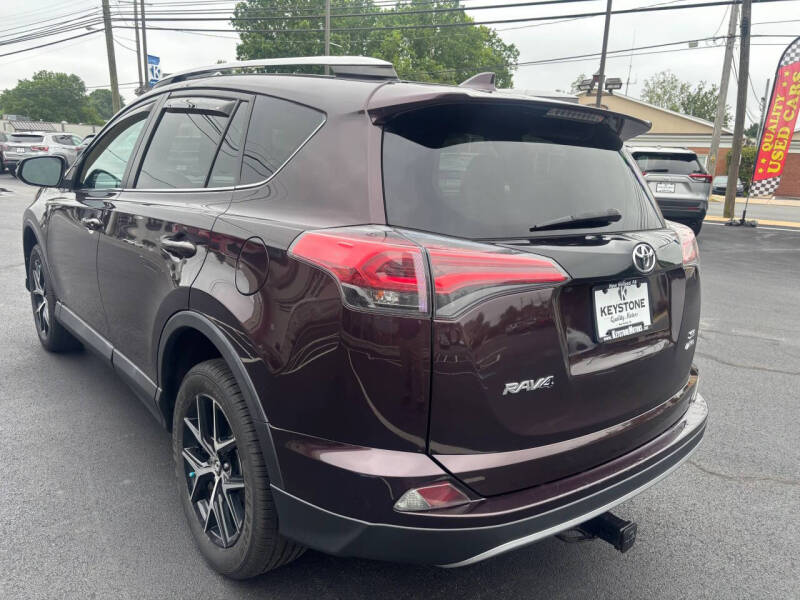 2017 Toyota RAV4 SE