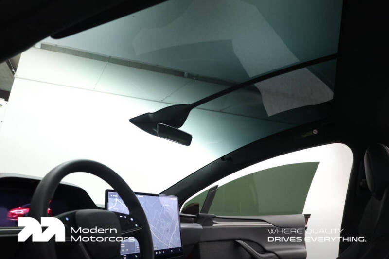 2023 Tesla Model X Standard Range